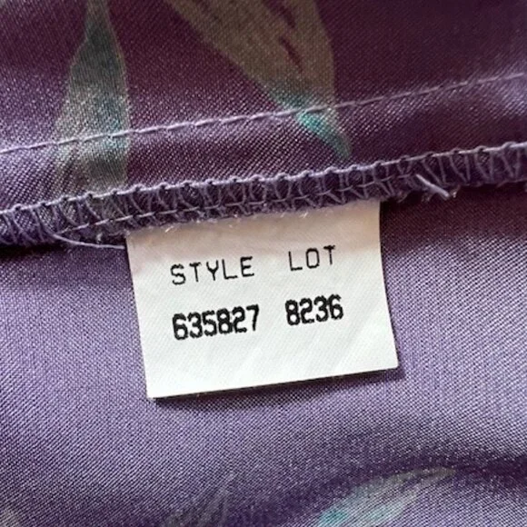 VINTAGE Oscar de la Renta  Purple Floral Belted Ribbon Design  Robe  Woman's L - Picture 9 of 10